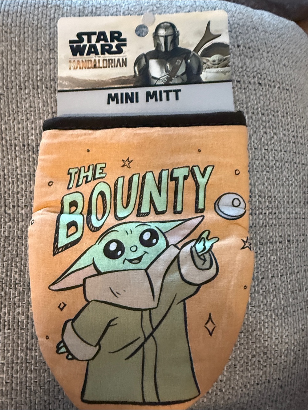 Disney Brown Star Wars Oven Mitt